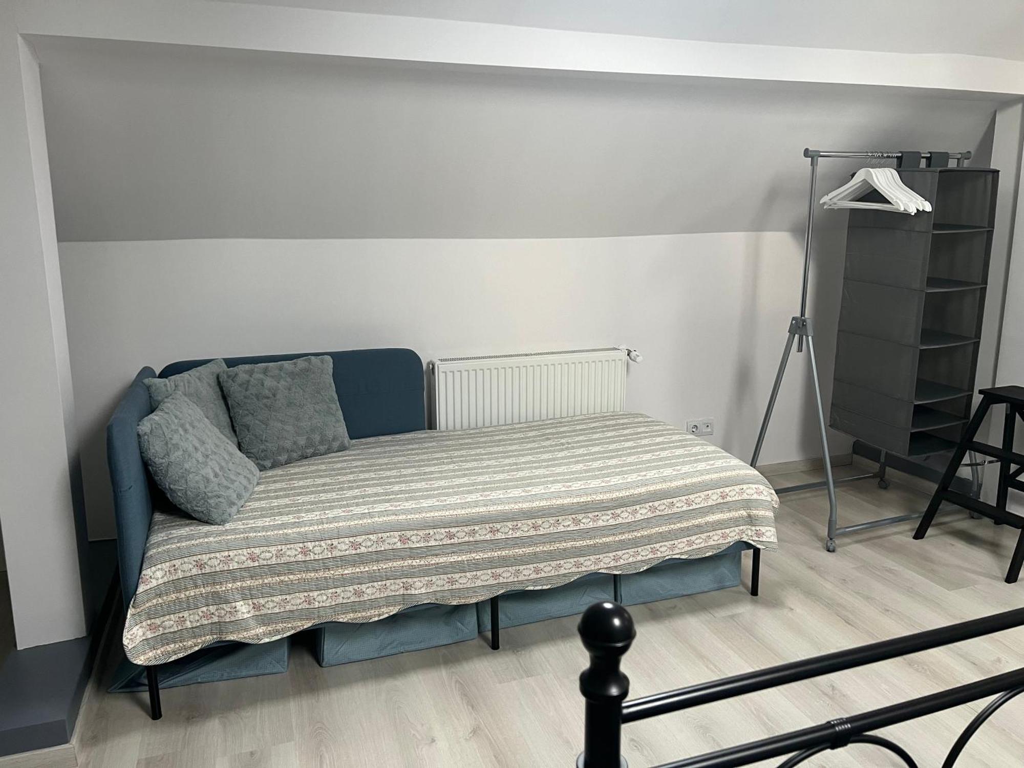 Buekkoes Apartman Apartment เซนเทนแดร ภายนอก รูปภาพ