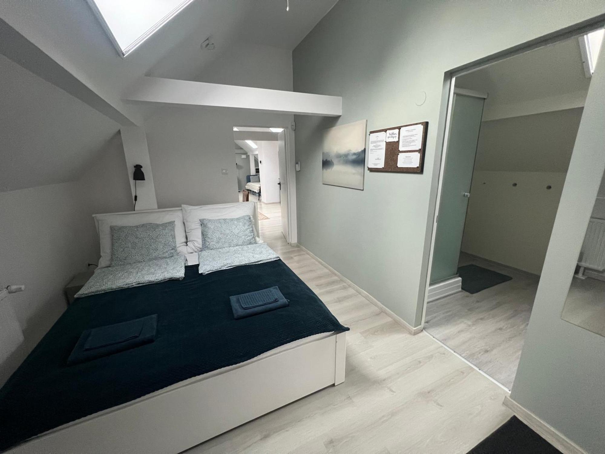 Buekkoes Apartman Apartment เซนเทนแดร ภายนอก รูปภาพ